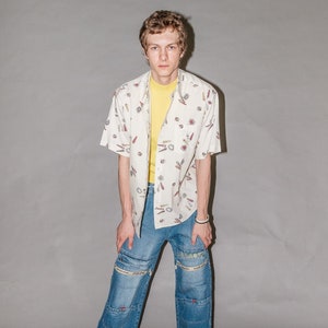 Vintage Y2K party abstract geometric shirt in off white