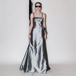 90&#39;s Vintage iconic met gala prom / evening gown in silver