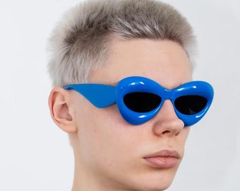 Y2K kiss kiss oversized sunglasses in electric blue & black