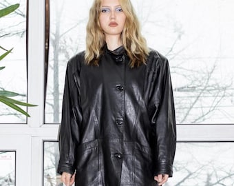 90's Vintage Milano retro minimalistic bomber leather jacket in pure black