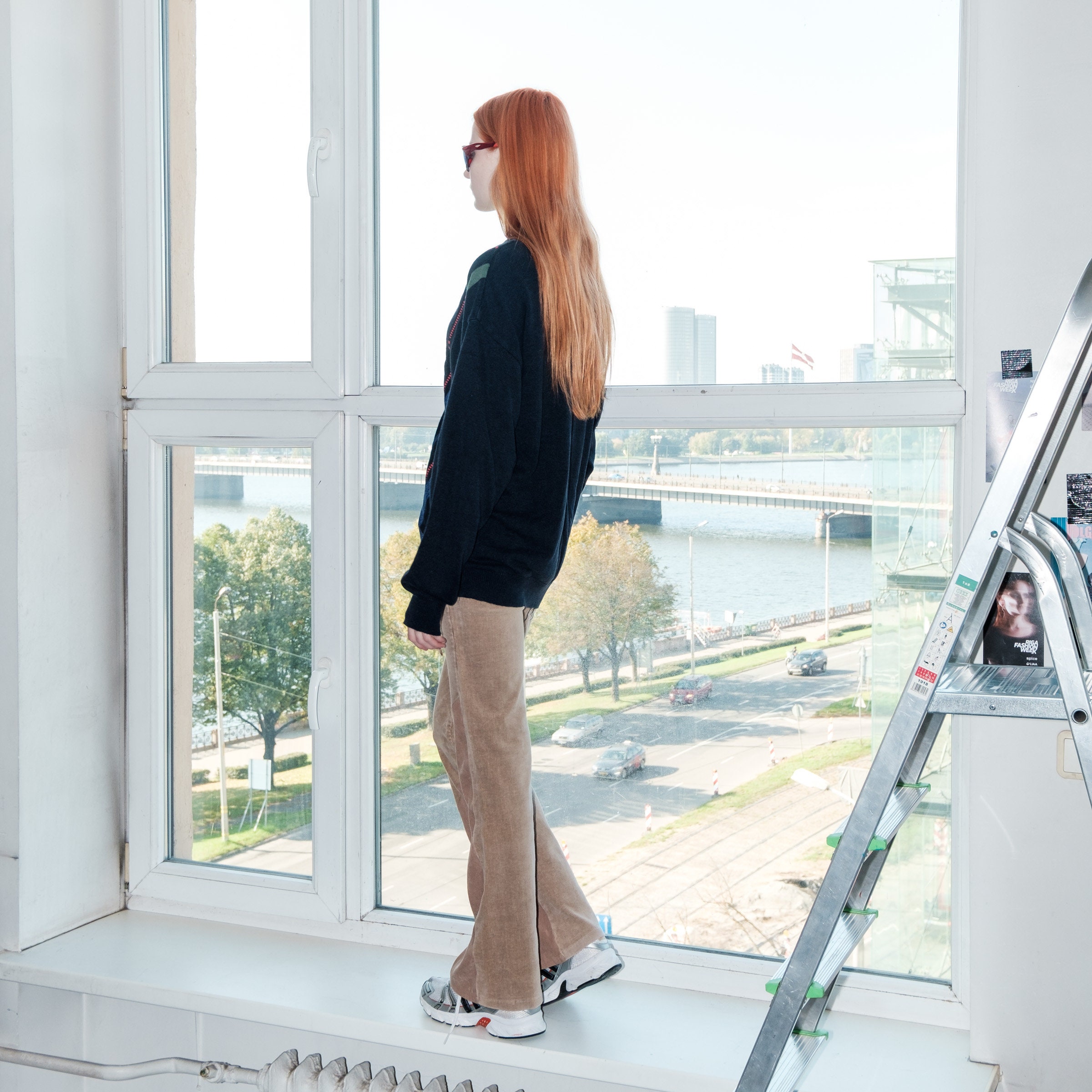90年代のヴィンテージレトロな女子高生のストライプ柄カーディガン 
