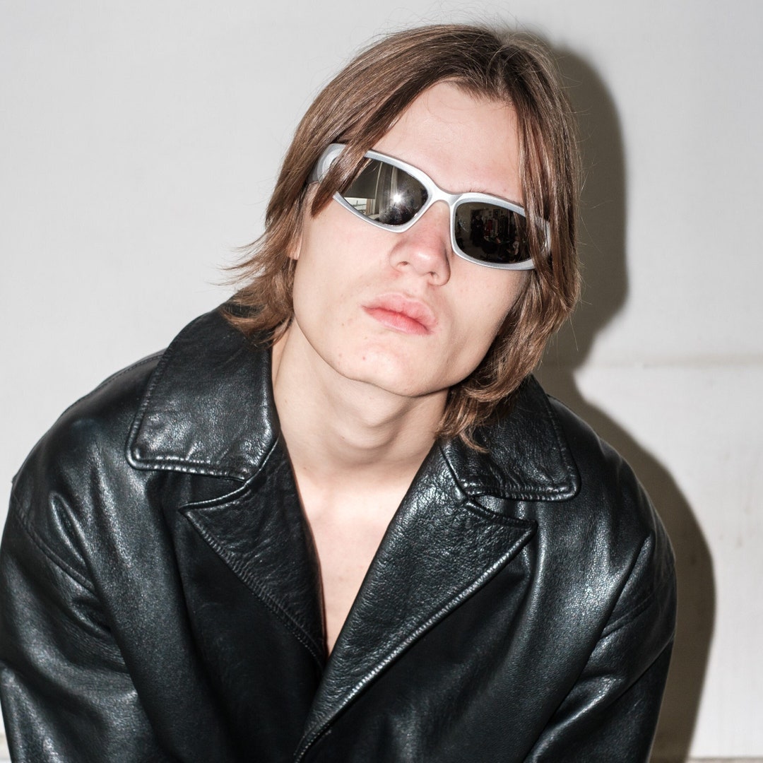 Silver Reflective Rave Y2k Rave Baby Edgy Sunglasses in Silver & Reflective Silver - Etsy