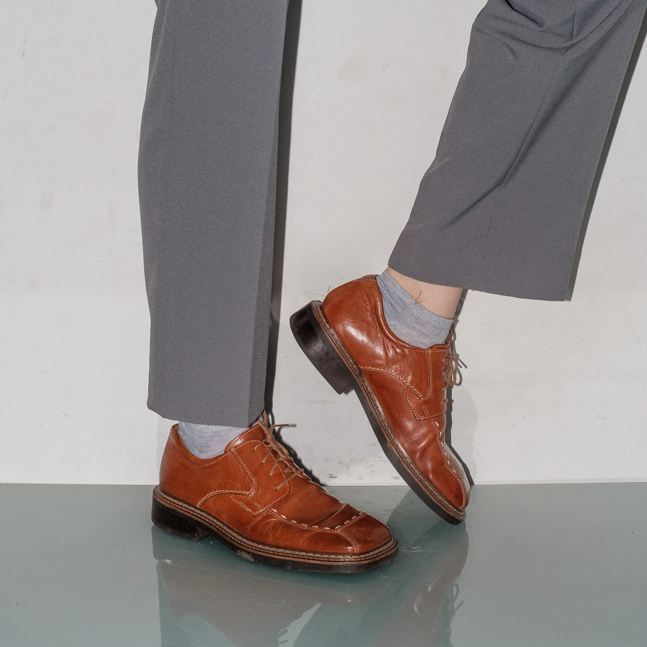 靴 vintage shoes Vintage 90's Max Joy preppy style unisex leather shoes in caramel