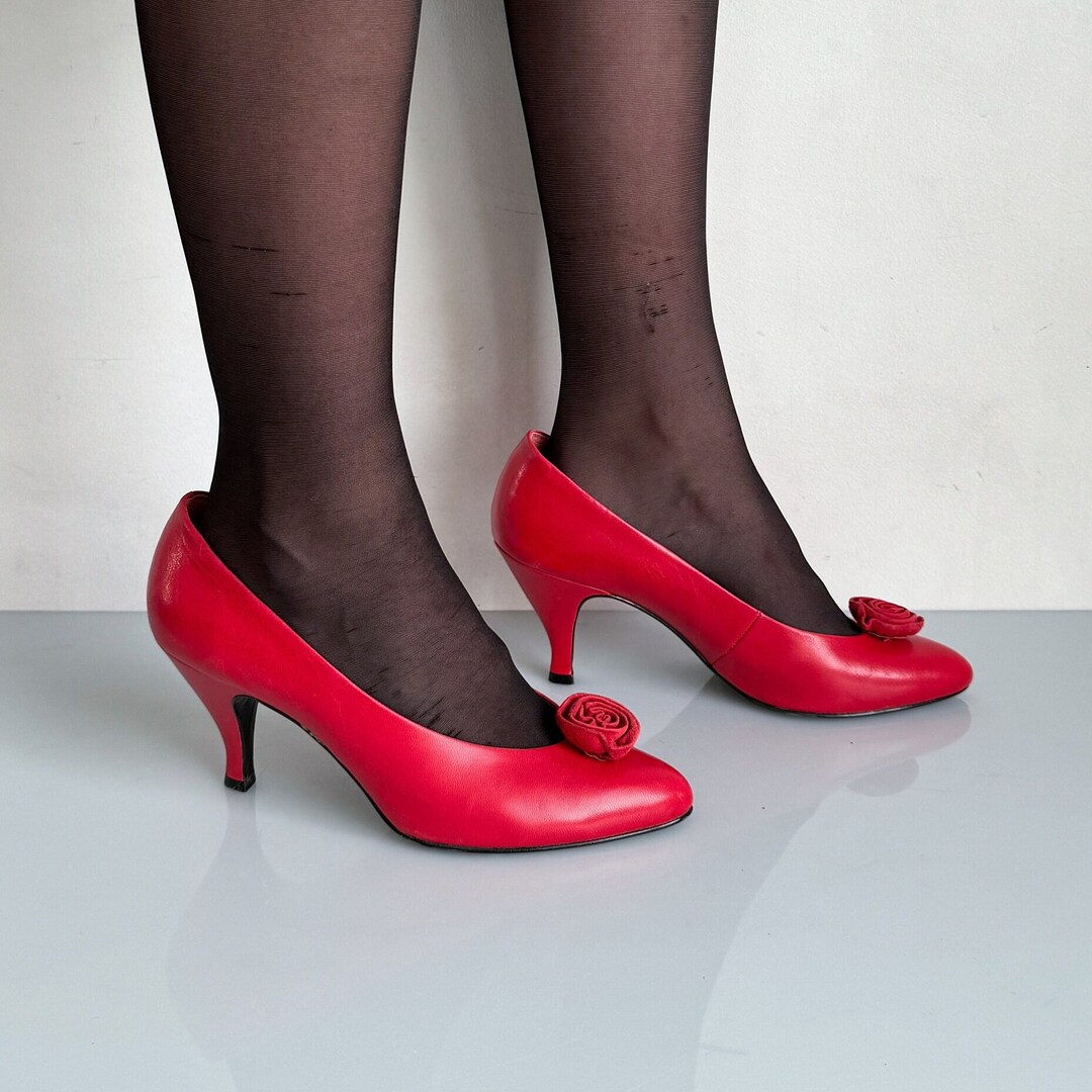 VINTAGE PUMPS WITH MINI HEEL main image 0