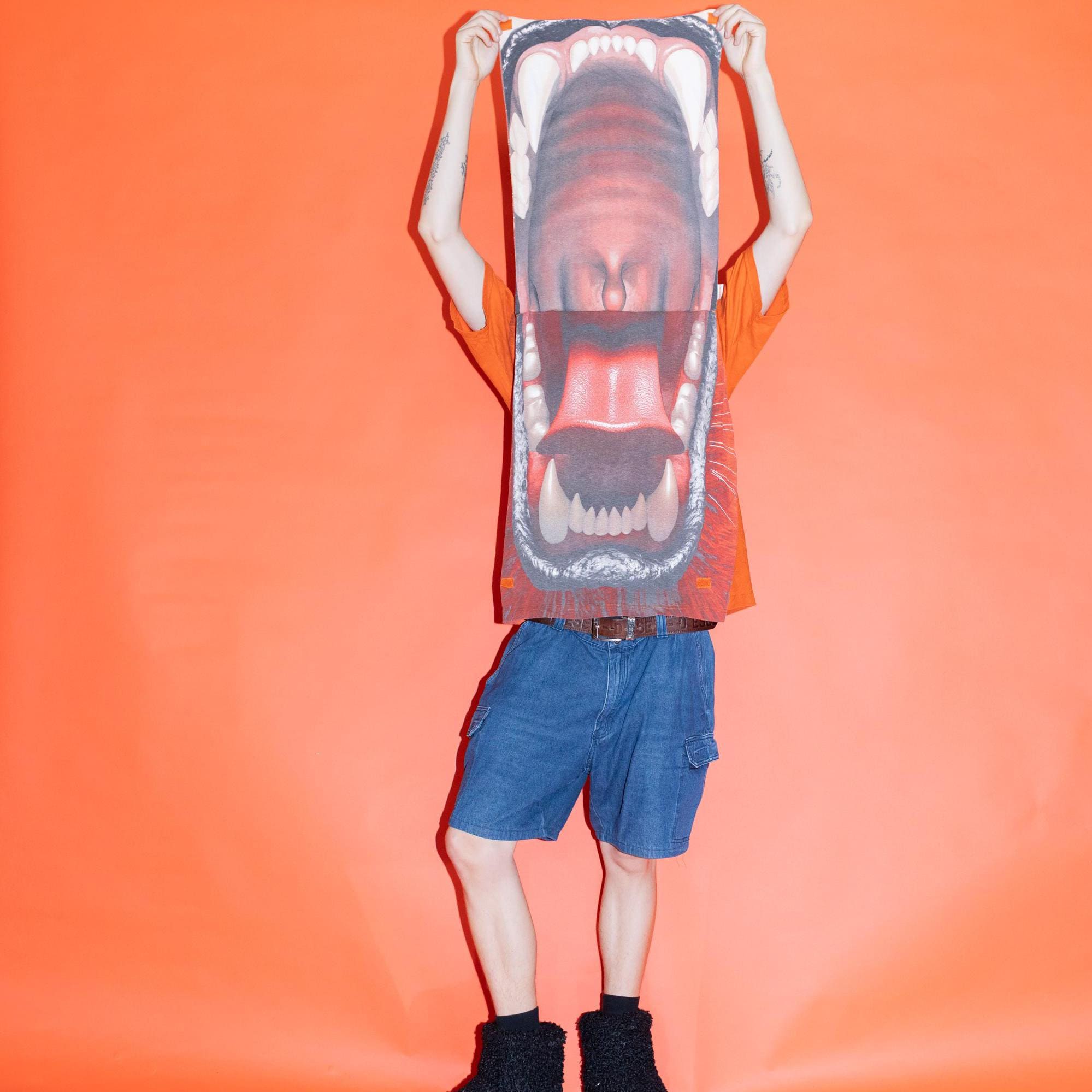Y2K Vintage Crazy Lift up Lions Mouth T-shirt in Tiger Orange