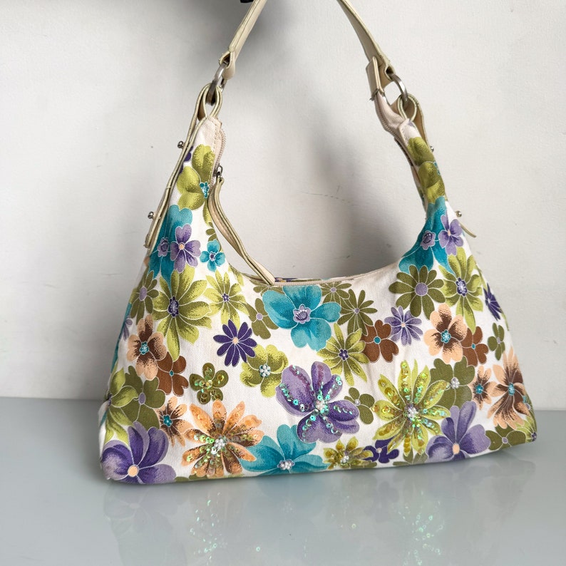 Vintage Y2K amazing floral hobo bag in white & pastels image 6