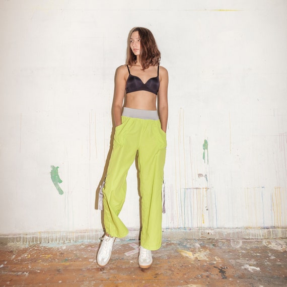 Vintage sports cargo trousers in lime green
