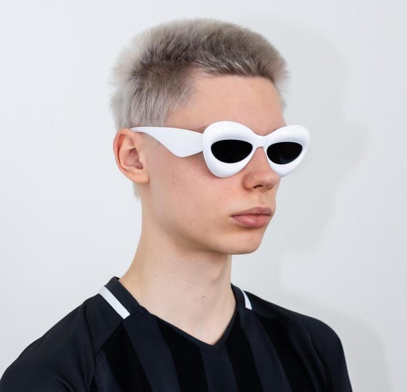Y2K Kiss Kiss Oversized Sunglasses in White & Black - Etsy  display picture 2