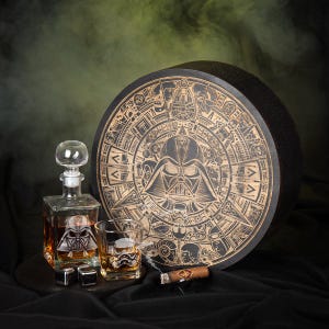 Star Wars Whiskey Decanter and Glasses Gift Set Christmas Whiskey Gift Box Dark Side Barware Gift Darth Vader Whiskey Gift Set