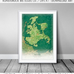 Könnte beinhalten: Ein digitaler Kunstdruck der Insel Rügen, Deutschland. Der Druck ist in einem grünen Farbschema mit einem weißen Rahmen. Der Druck ist in einer Größe bis zu 24x32 Zoll (Verhältnis 3x4) oder DIN A1 (59,4x84 cm) erhältlich. Der Druck ist ein digitaler Download für Fine Art und Fotodrucke. Der Text "Rügen" ist in der rechten unteren Ecke des Drucks gedruckt.