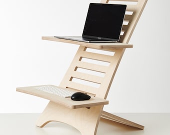 Adjustable standing Desk