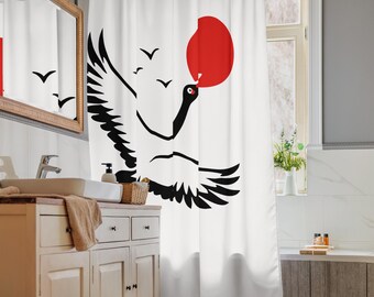Cortina de chuveiro com estampa de garça japonesa, feita em poliéster resistente à água, ideal para decoração de banheiro e como presente de boas-vindas ou casamento.