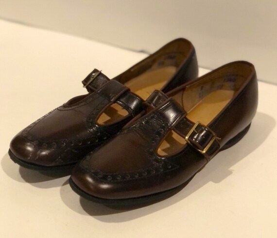 Vintage girls t-strap shoes size 3