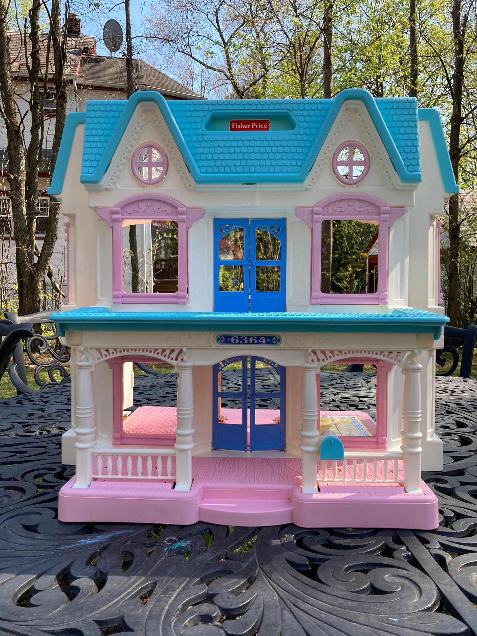 Fisher Price Doll House Vintage - How do you Price a Switches?