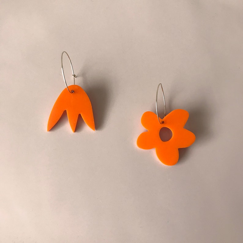 STEVIE Asymmetric Floral 70s Orange Hoop Earrings