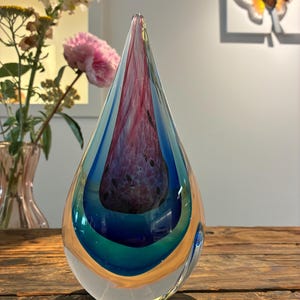 Handmade Vintage Murano-Style Glass Drop – Pink Core with Blue & Teal Layers, Flat Front (19 cm)