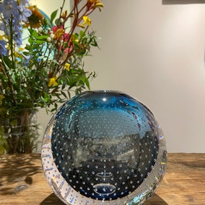 Art Glass Ball-paperweight with beautiful pure air pattern hand made in tranparent color