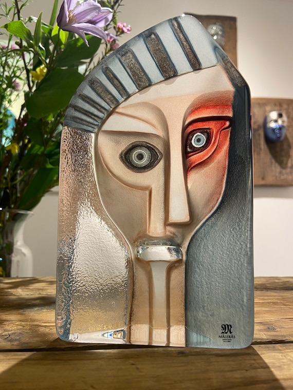 Xerxes by Mats Jonasson - Handmade Art Glass - Maleras Glaskunst