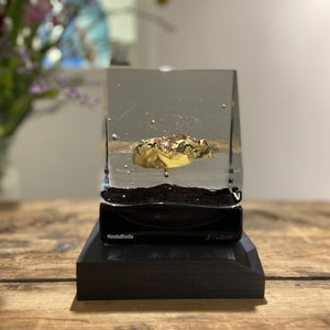 Kosta Boda &#39;House Gold&#39; sculpture by Bertil Vallien, Kosta Boda Art glass, Sweden