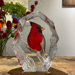 Crystal Northern Cardinal  sculptuur handgemaakt door Mats Jonasson Zweden