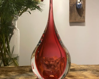 Lovely Red colored glass drop, handmade sculpture Dutch Design