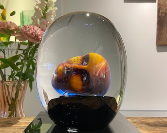 Kosta Boda Bertil Vallien Art Glassculptuur 'Resting Head' ltd Zweden (exclusief verzamelobject)