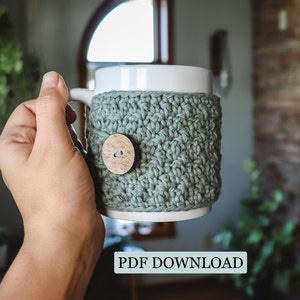 Blossom Mug Cozy Pattern | Crochet Mug Wrap | Easy Mug Warmer | Mug Cozy Crochet Pattern | Mug Sweater Instructions | Fall Crochet Patterns