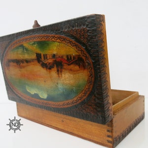 Hand Painted Box/Wooden Box/Vintage Keepsake Box/Wooden Jewelry Box/Wooden Box with Lid/Handpainted  Wooden Box