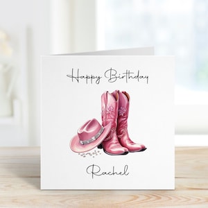 Carte d'anniversaire de cow-boy avec chapeau de cow-boy et bottes, carte de chapeau de cow-boy scintillant rose et bottes personnalisée avec n'importe quel nom. Carte de musique country