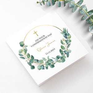 Carte de confirmation avec cadre floral d'eucalyptus pour garçon ou fille personnalisée avec n'importe quel nom