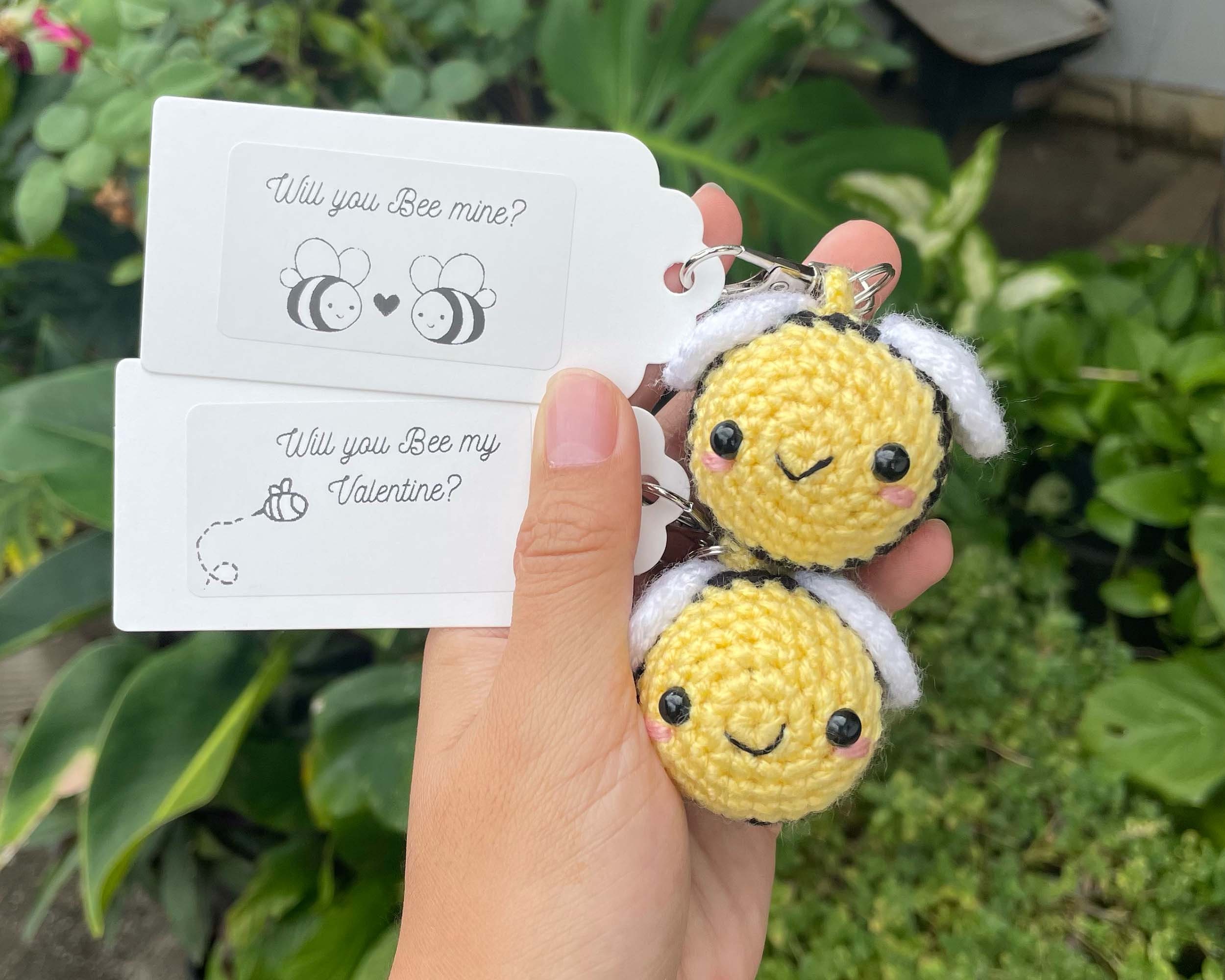 2 Pieces Matching Crochet Couples Keychains Kissing Bumble Bees
