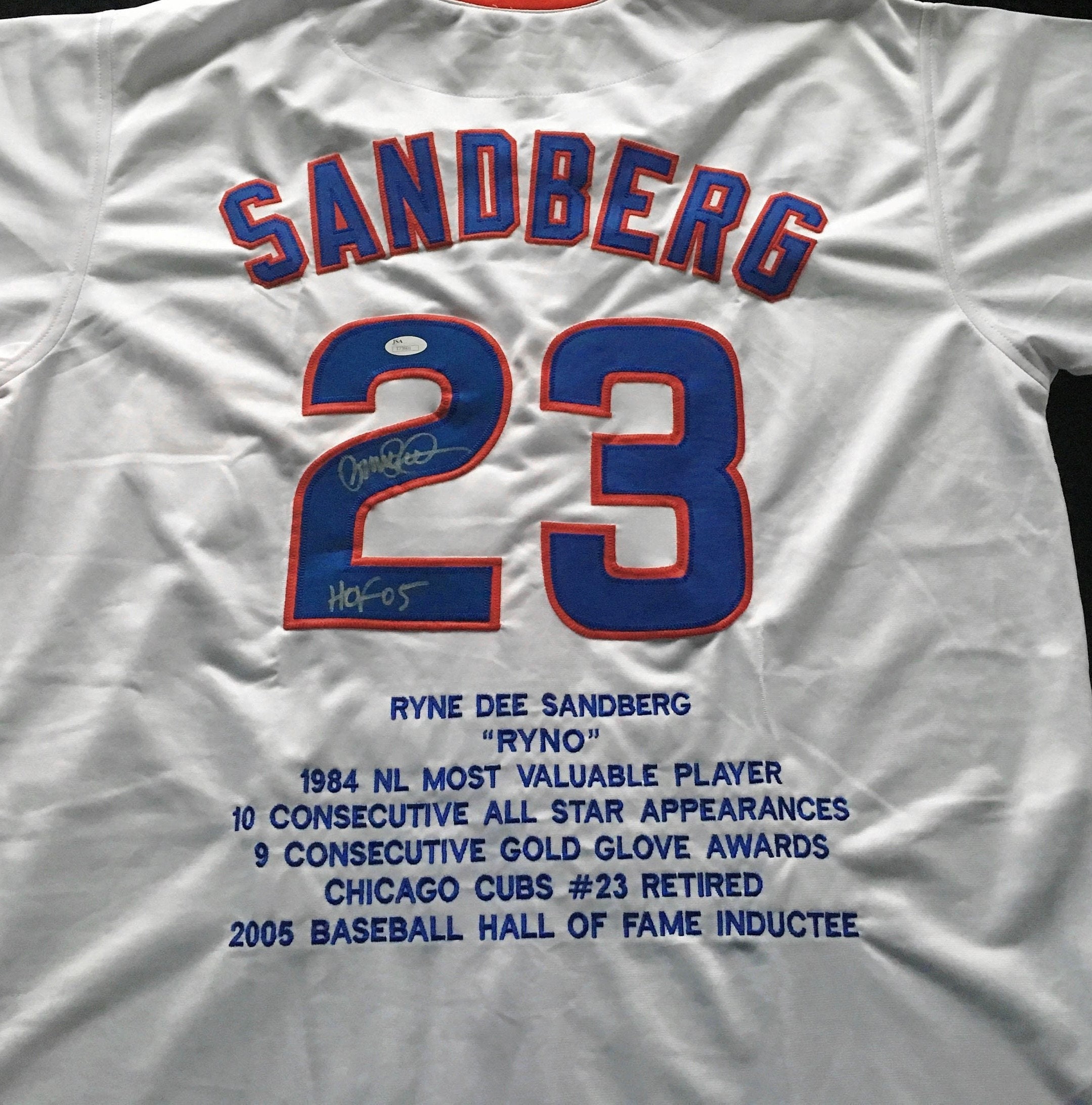 Ryne Sandberg Autographed Chicago Cubs 16x20 Photo Inscribed HOF 05