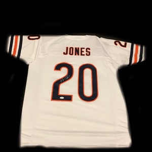 Thomas Jones Autographed White Chicago Bears Jersey - JSA Witness COA