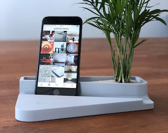 Utensilo made of concrete - storage and cell phone and tablet holder
