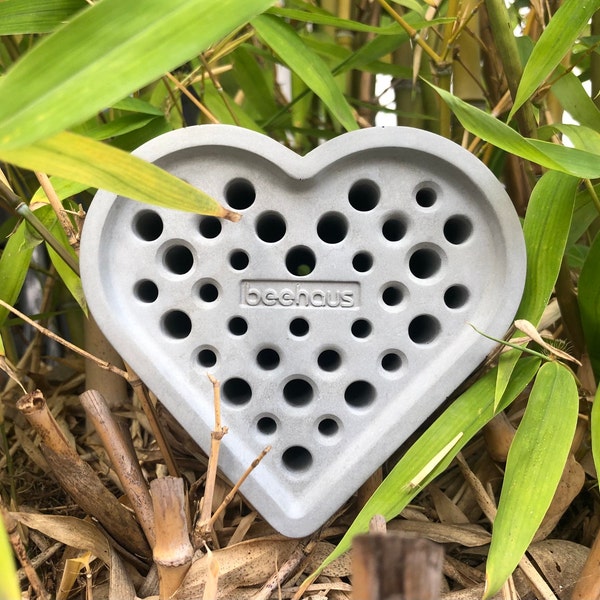 Heart bee hotel made of concrete (insect hotel, nesting aid, wild bee hotel)