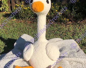 Chunky Crochet Goose Pattern: Large Plush Toy (PDF Pattern)