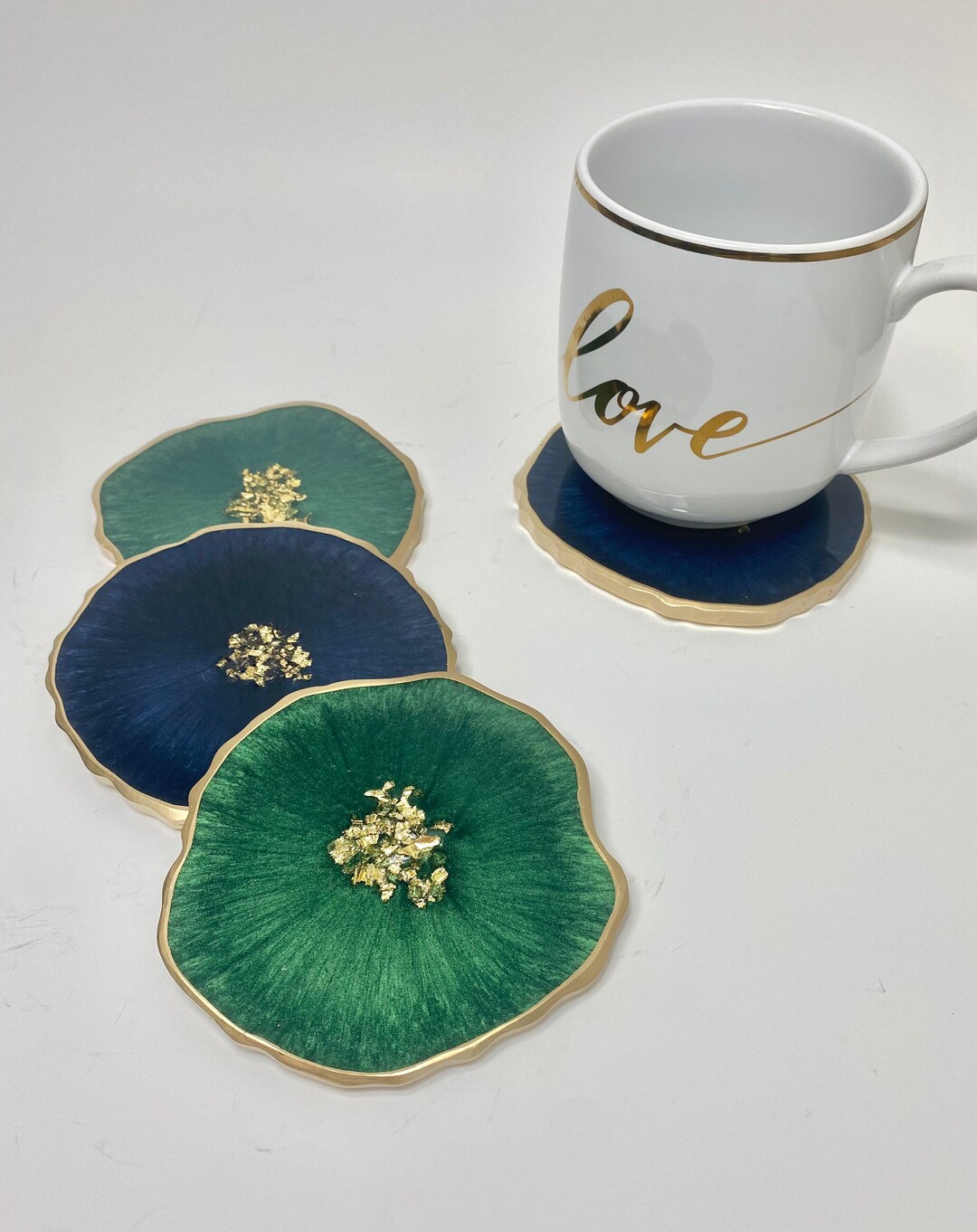 Geode DARK navy emerald mix Resin Coasters azul con detalles dorados ...