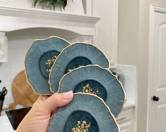 Resin geode coaster set, steel blue and gold - Set of 4 agate coasters. Great housewarming, bridal and teacher gifts