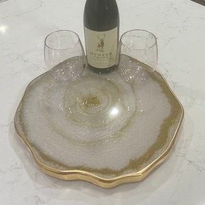 Lujosa pieza central de resina de 14 "perezosa Susan, decoración de mesa de ágata geoda de resina, piedra lunar blanca con detalles dorados, gran regalo