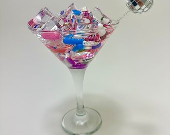 Real pill faux martini shelf decor, resin pop art luxury kitchen bookshelf bar cart prop. Unique gift for Wine Martini lovers, bartenders