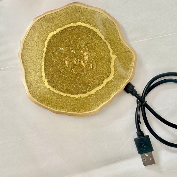 Gold wireless resin geode charger pad, . PHONE 8 and newer, Note, Pods. Great teen tween gift idea under 30