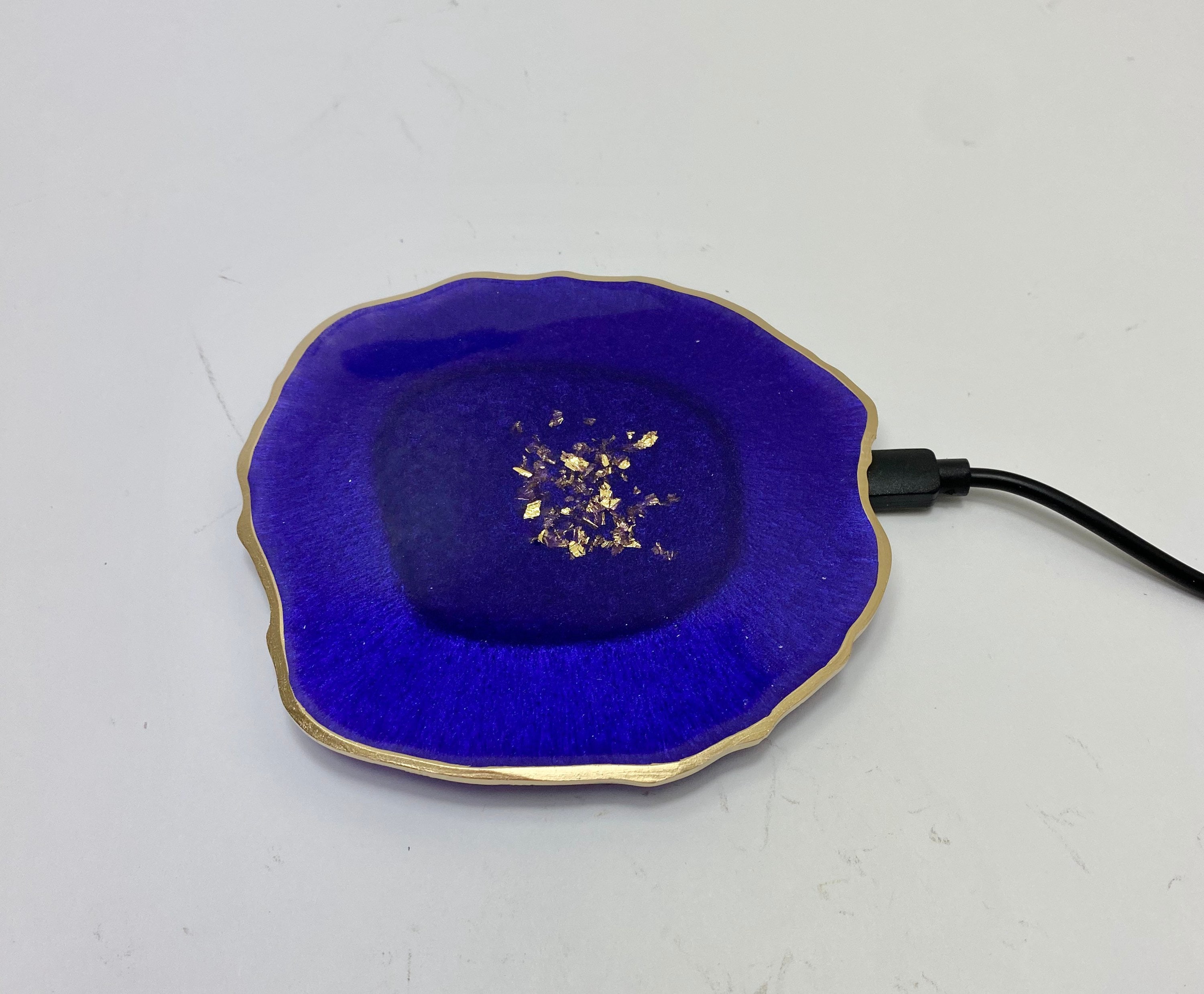 wireless charger pad, Purple gold Geode agate resin. PHONE 8 and newer, Note, Pods, All colors available.