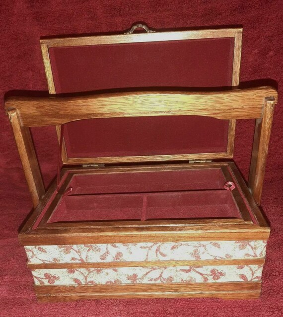 Jewelry Box, 1940's Vintage, Hand Made wooden , li