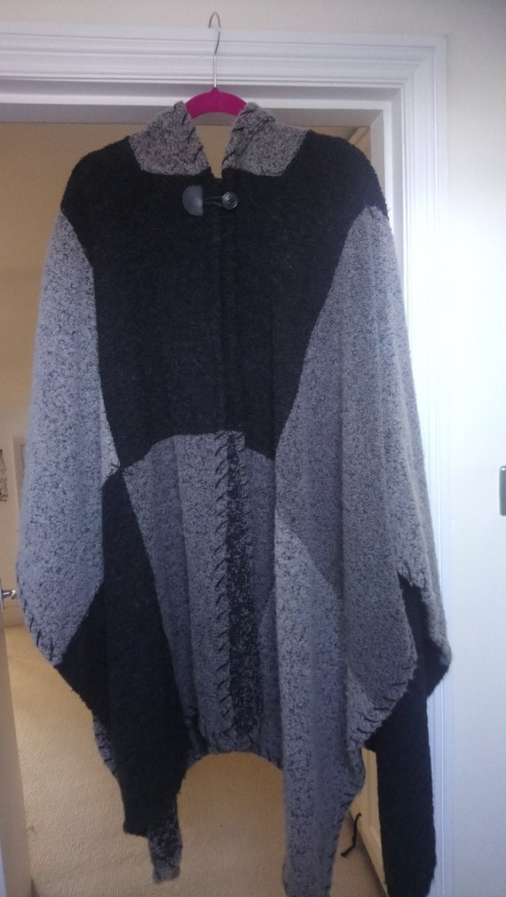 Vintage wool cape with hood. Black and grey, free