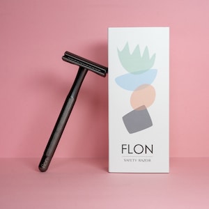 Safety Razor for Men & Women| Eco Friendly Sustainable Double Edge Shaving Gift | Beautiful Long Handle Design for a Smooth Clean Shave