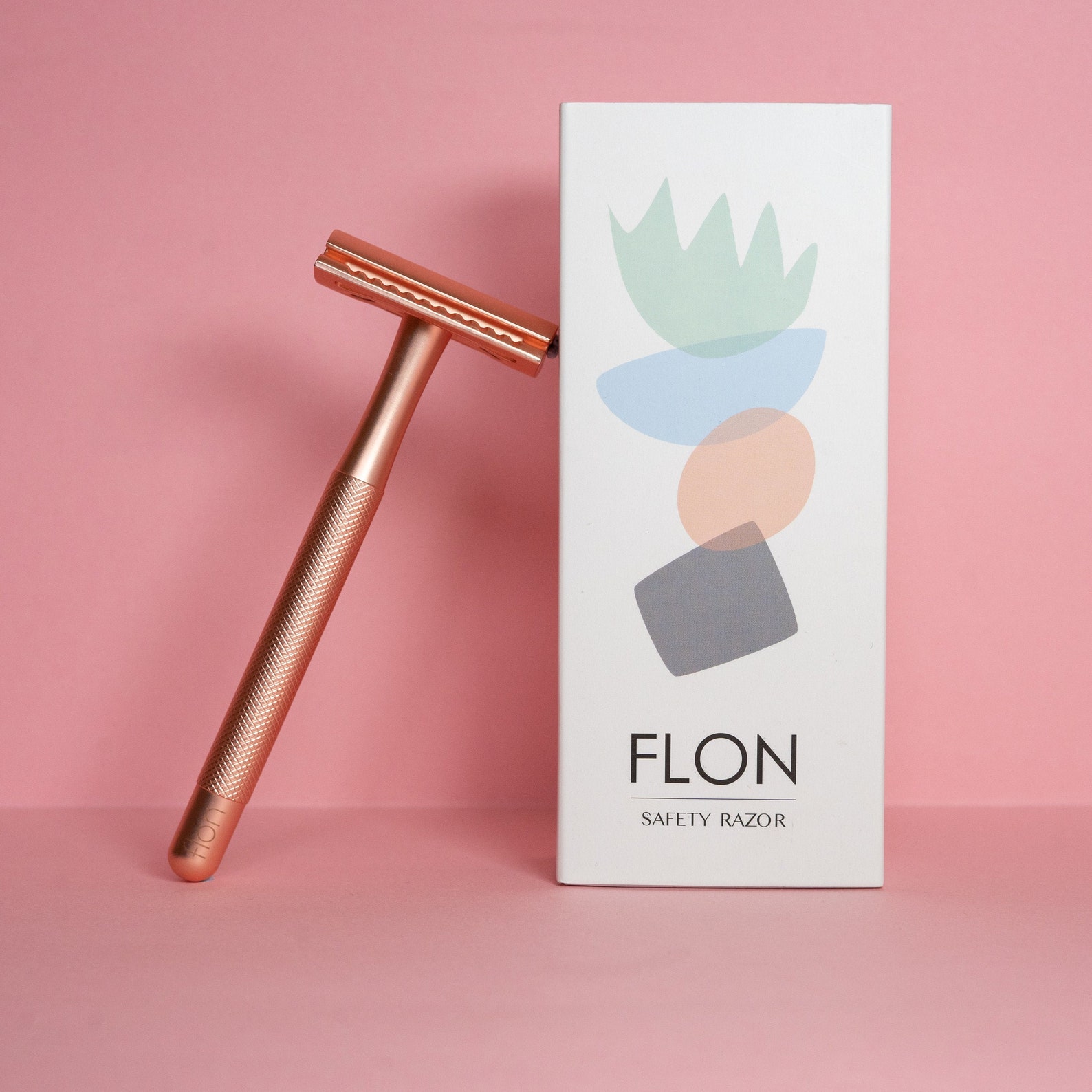 Eco Friendly Women's Safety Razor Includes 5 FREE Double Edge