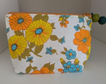 Vintage Flower Power Cosmetics bag