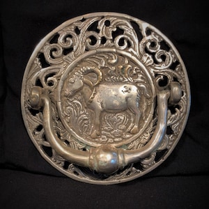 Door knocker ARIES. Knocker in BRONZE covered with silver. Door Kocker, BRONZE Aries, sculpture, for animal or bronze collection, collectors