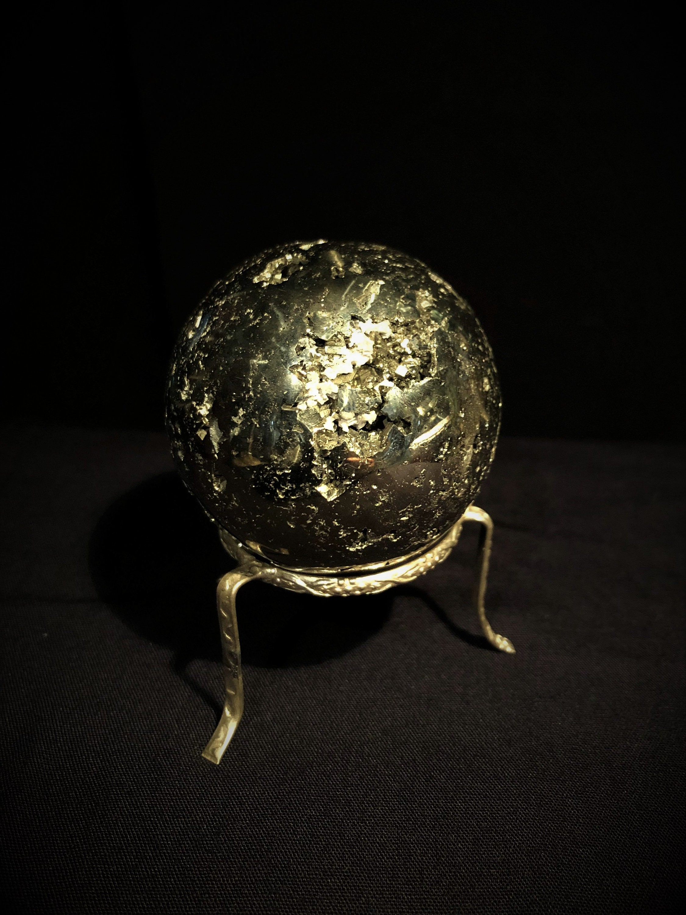 Spherical Iron Rocks SPHERICAL IRON PYRITE, Sphere-shaped Stone Also Called