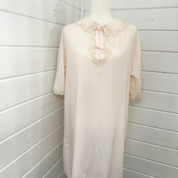 Vintage Light Pink Long Sleeve Silk Nightgown | Vintage Lingerie